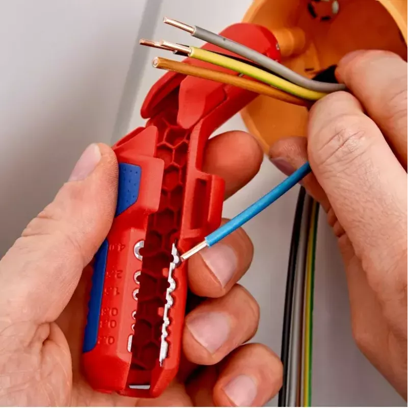 Ściągacz izolacji Knipex ErgoStrip 16 95 02 SB