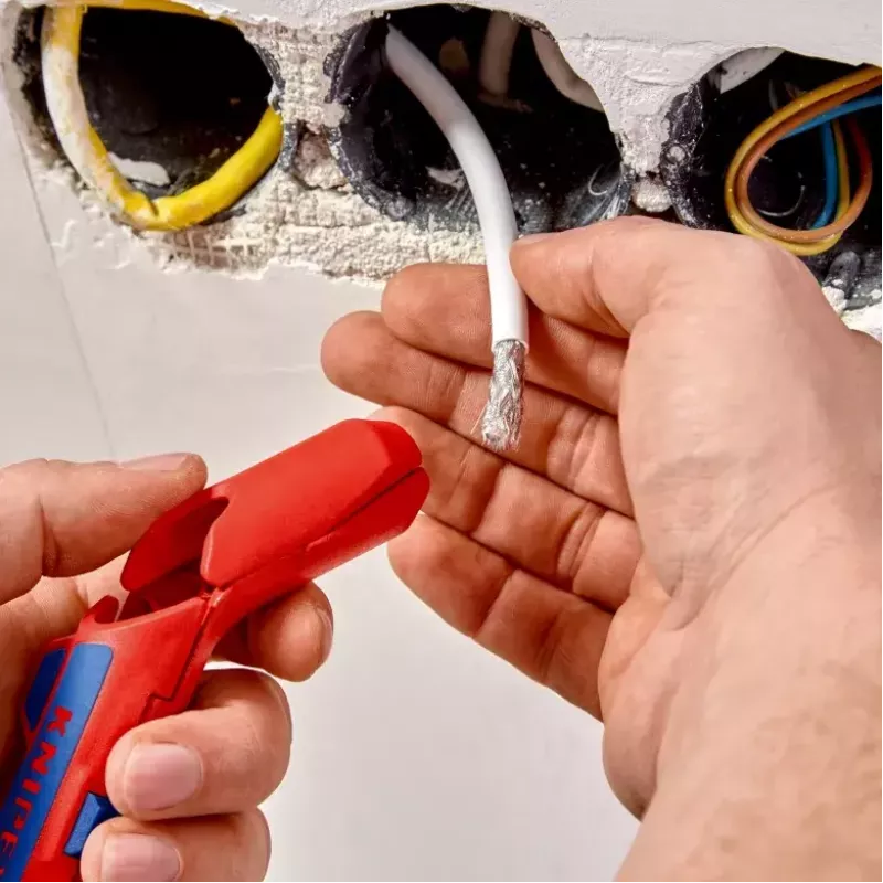 Ściągacz izolacji Knipex ErgoStrip 16 95 02 SB