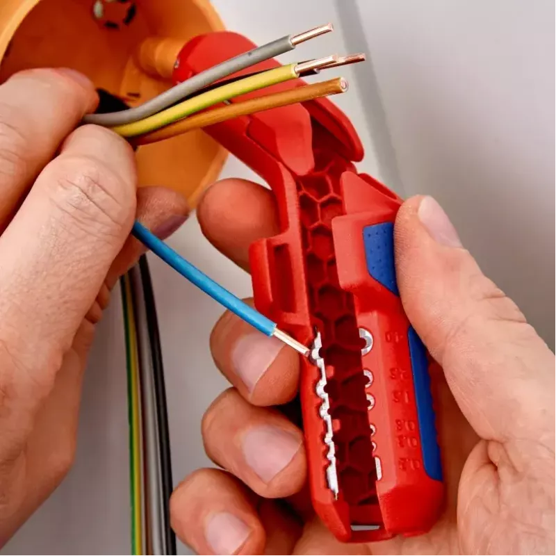 Ściągacz izolacji Knipex ErgoStrip 16 95 02 SB