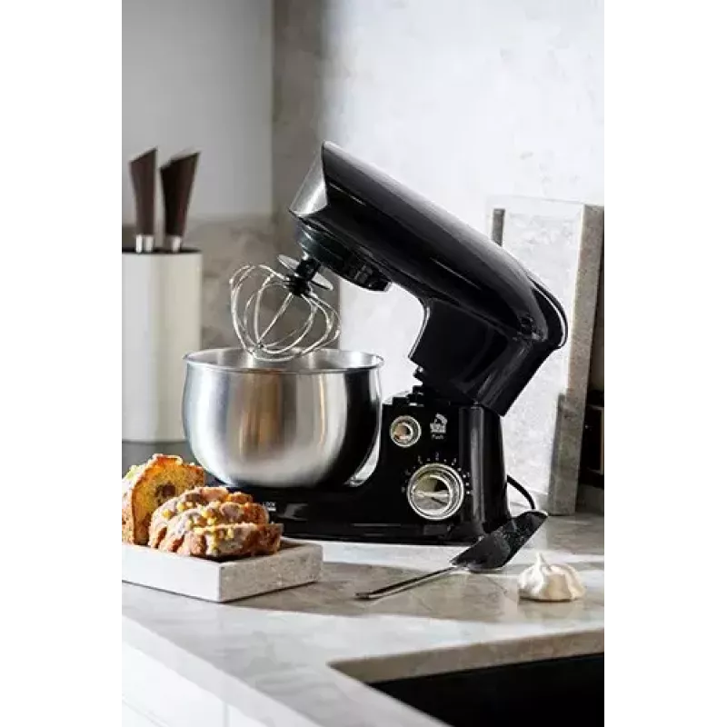 Robot kuchenny Adler AD 4226b — 700 W (maks. 1200 W), misa ze stali nierdzewnej 3 L, 6 prędkości, planetarny system mieszania
