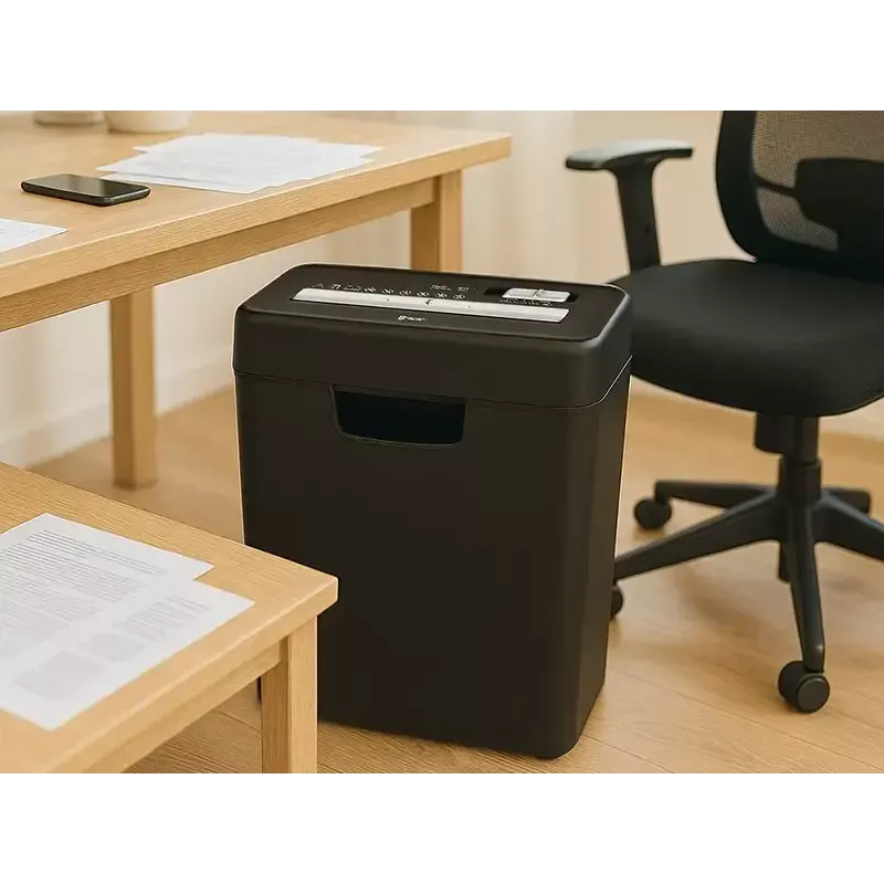 Niszczarka TRACER Edge10L cięcie krzyżowe, pojemność do 10 arkuszy, ścinki 6 mm, kosz 10 l, czarna