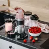 Blender stołowy Adler AD 4084 Zestaw Smoothie — 500 W (maks. 1200 W), szklany dzbanek 0,7 L, zdejmowana misa, czarny