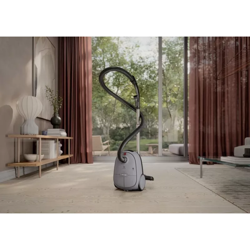Odkurzacz workowy Electrolux EB61A5UG — 3,5 L pojemność worka, 750 W, promień 12 m, szczotka turbo, teleskopowa rura ze stali nierdzewnej
