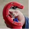 Obcinak do rur Knipex 90 23 01 BK, ostrze stalowe, uchwyt plastikowy, 165 mm