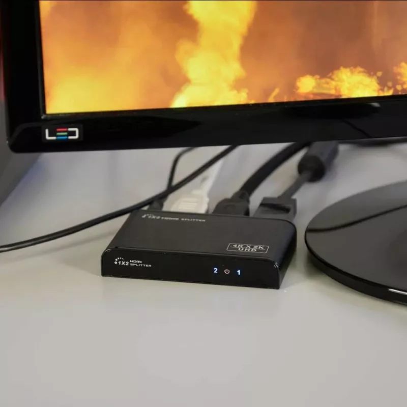 Techly IDATA HDMI2-4K2 rozgałęźnik wideo HDMI 2x HDMI