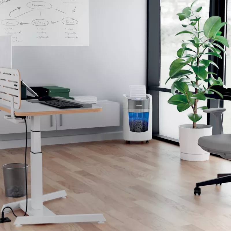 Niszczarka Leitz IQ OptiMax Small Office 350 Micro Cut, poziom bezpieczeństwa P5, 22L - biała