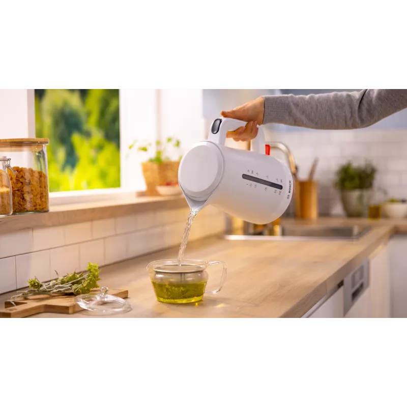 Czajnik elektryczny Bosch TWK3M121 — 1,7 l, 2400 W, biały, obudowa z tworzywa sztucznego
