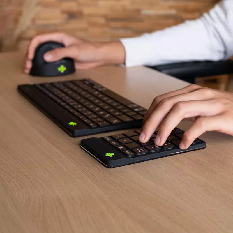 R-Go Tools Klawiatura numeryczna R-Go Numpad Break, ergonomiczna klawiatura numeryczna z oprogramowaniem przypominającym o przerwach, bluetooth, czarna