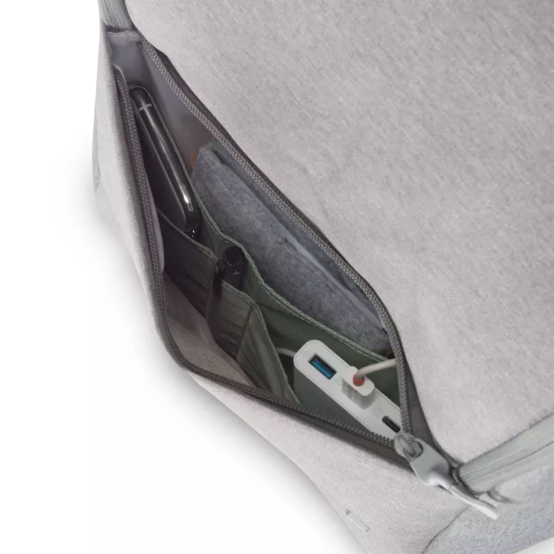 DICOTA Backpack Eco Motion - plecak na notebooka 13-15.6 inch, jasnoszary / 600d poliester RPE