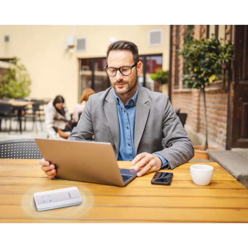 Modem sieci komórkowej D-Link 5G NR AX1800 Wi-Fi 6