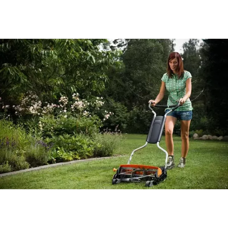 Ręczna kosiarka bębnowa Fiskars 113880 szerokość cięcia 116,8 cm