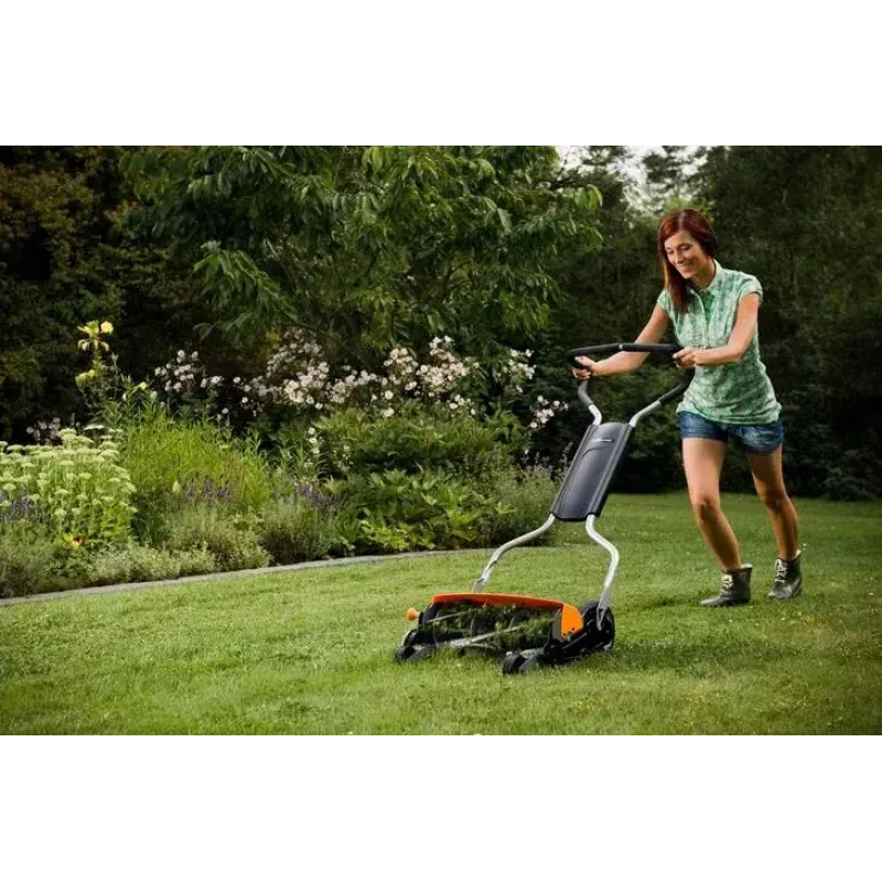 Ręczna kosiarka bębnowa Fiskars 113880 szerokość cięcia 116,8 cm