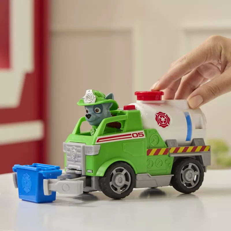 PAW Patrol Fire Rescue: Cysterna pożarnicza Rocky'ego z figurką akcji, chwytakiem i zabawkową ciężarówką, zabawki dla chłopców i dziewczynek od 3 lat