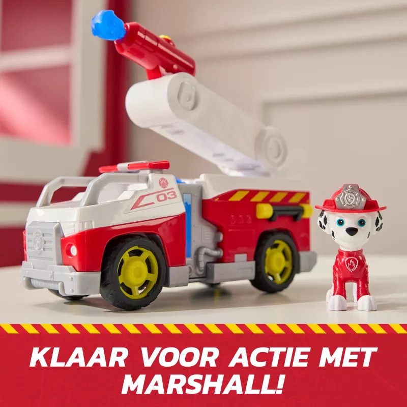 Wóz strażacki zabawka Spin Master Marshall Rescue Fire Engine z figurką akcji, wyrzutnią pocisków, plastik, od 3 lat