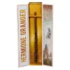 Wizarding World Harry Potter, 12-calowa magiczna różdżka kolekcjonerska Hermiony Granger z podstawką i odlewaną ikoną, Magiczne Stworzenia, dodatek do kostiumów