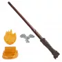 Wizarding World Harry Potter, 12-calowa magiczna różdżka kolekcjonerska Harry'ego Pottera ze stojakiem i odlewaną ikoną, Magiczne Stworzenia, akcesorium do kostiumów
