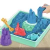 Kinetic Sand, Zestaw piaskownicy, Kreatywne prezenty wielkanocne, zawiera 1 funt niebieskiego formowalnego piasku do zabawy, 4 narzędzia i foremki, pojemnik do przechowywania, zabawki sensoryczne dla dzieci od 3 lat