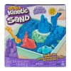 Kinetic Sand, Zestaw piaskownicy, Kreatywne prezenty wielkanocne, zawiera 1 funt niebieskiego formowalnego piasku do zabawy, 4 narzędzia i foremki, pojemnik do przechowywania, zabawki sensoryczne dla dzieci od 3 lat