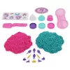 Kinetic Sand Shimmer, zestaw Unicorn Bake Shoppe, 16 uncji (mieniący się turkus i różowy neon), 8 jednorożcowych narzędzi, zabawki sensoryczne dla dzieci od 3 lat