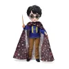 Wizarding World Harry Potter, 8-calowy zestaw upominkowy z lalką Harry'ego Pottera z peleryną niewidką i 5 akcesoriami dla lalek, zabawki dla dzieci od 6 lat