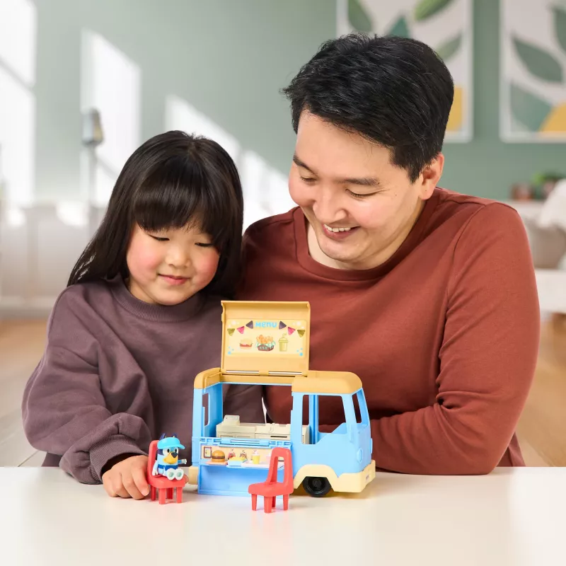 Zestaw zabawkowy TMTOYS Moose Toys MS18919 — zestaw kawiarniany Bluey, plastik, wielokolorowy, wiek 3+