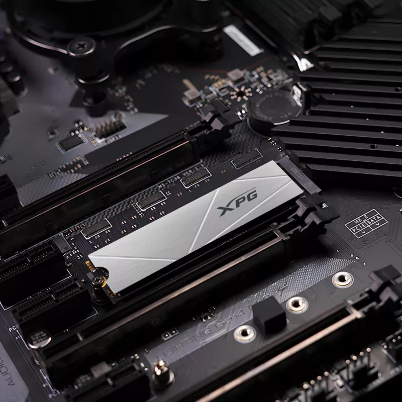 Dysk SSD ADATA 1 TB M.2 PCI Express 4.0 NVMe GAMMIX S60