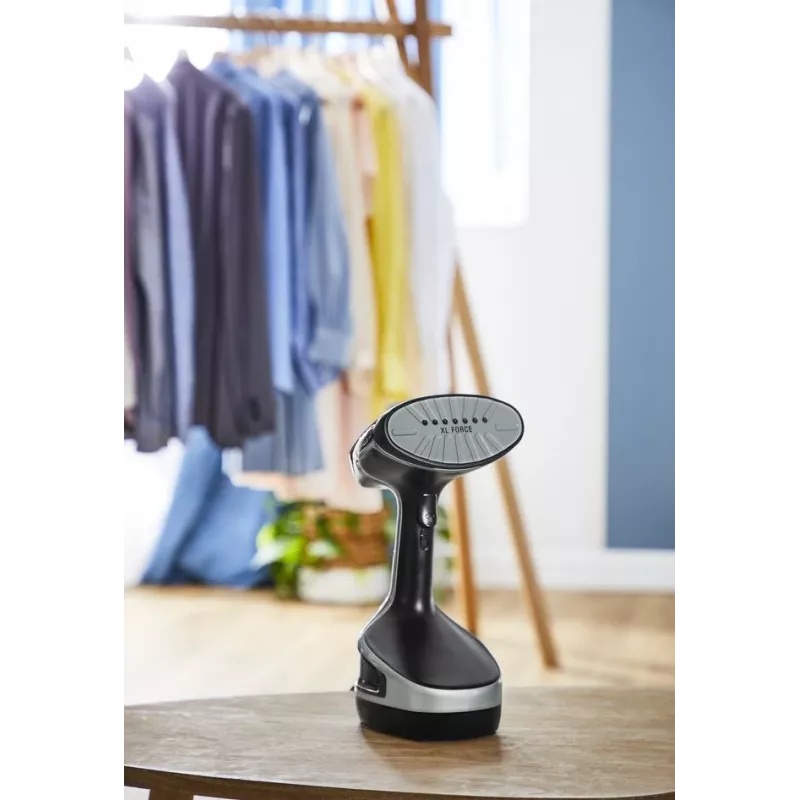 Tefal Acces Steam Force DT8250 Ręczny parownik do ubrań 0,2 l 2000 W Czarny