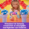 Kinetic Sand, Stacja Soft Serve, upominki do koszyczka wielkanocnego, zawiera 14 uncji plastycznego piasku do formowania (3 kolory), 2 rożki do lodów i 2 narzędzia