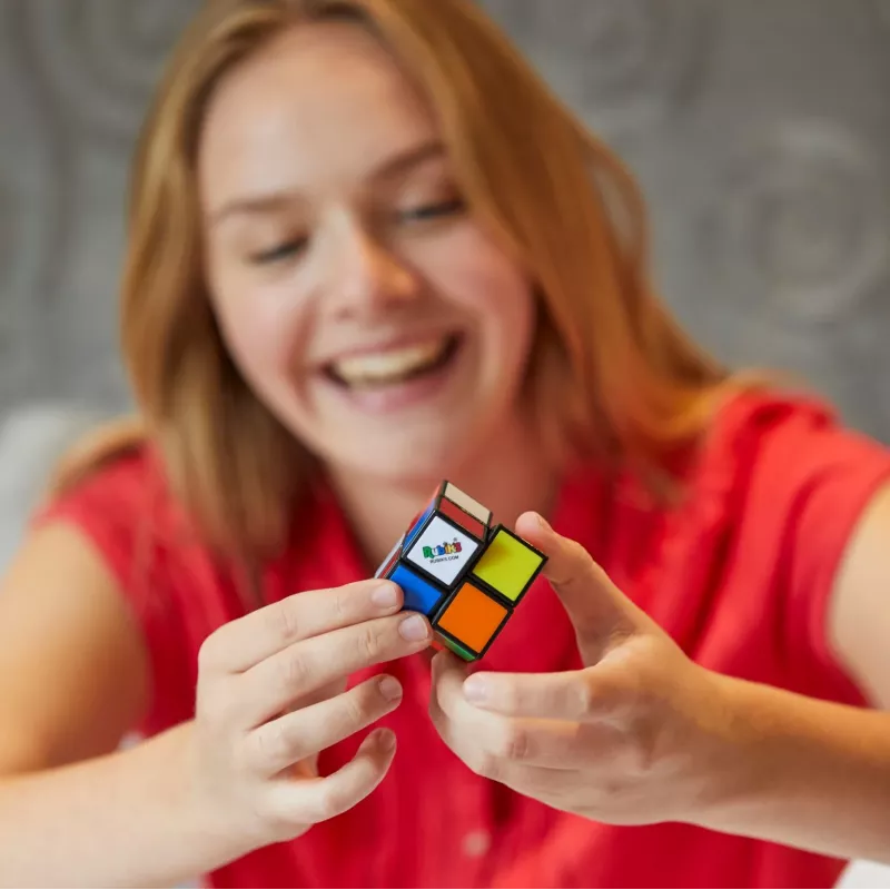 Rubik’s Mini 2x2, klasyczna układanka 2x2 dopasowująca kolory, kieszonkowa łamigłówka, opakowanie może się różnić