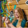 Rubik’s Mini 2x2, klasyczna układanka 2x2 dopasowująca kolory, kieszonkowa łamigłówka, opakowanie może się różnić
