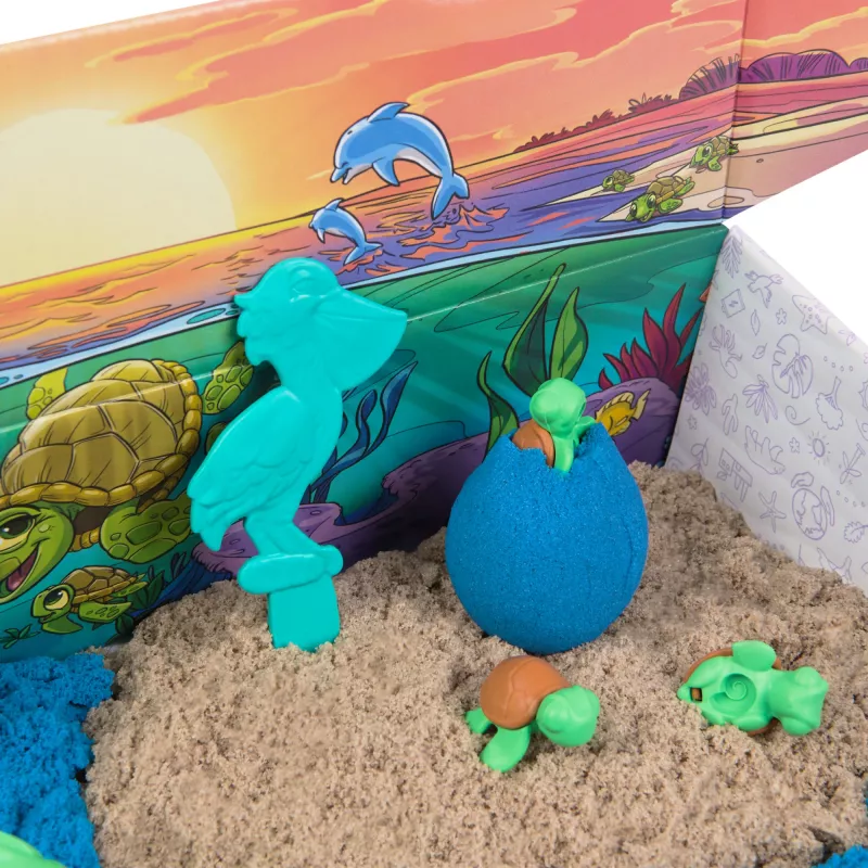 Kinetic Sand, Project Planet Turtle Beach z 14 uncjami piasku do zabawy, narzędziami i foremkami, zrównoważonymi ekologicznymi materiałami, zabawki sensoryczne dla dzieci