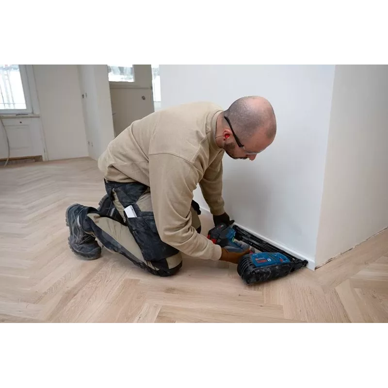 Bezprzewodowy gwoździownik do drewna Bosch GNH 18V-64 MD Professional solo