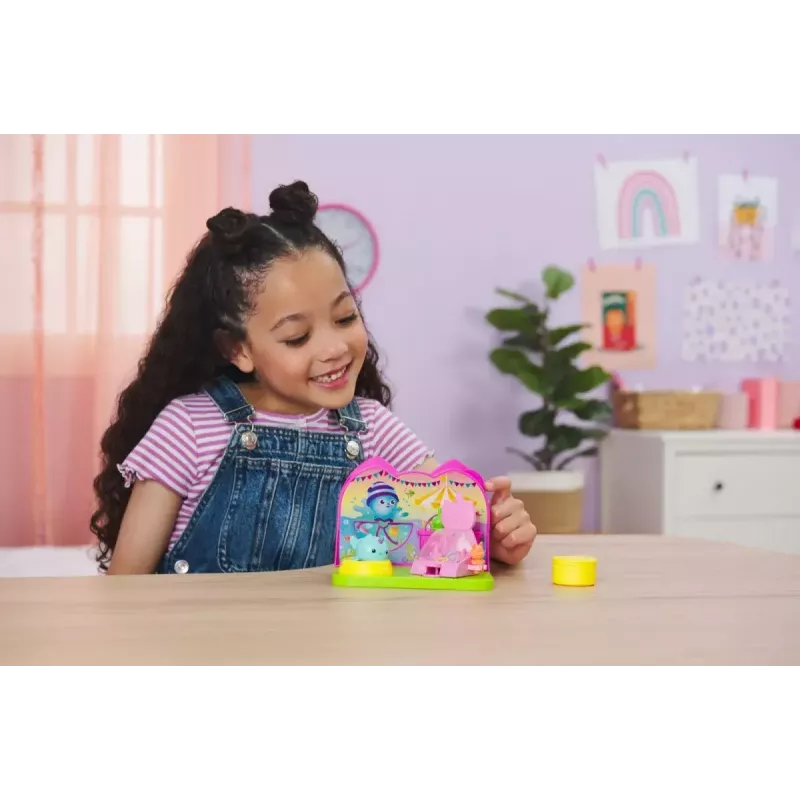 Zestaw figurek Spin Master Gabby's Dollhouse Carnival Room – kolekcjonerskie figurki do zabawy