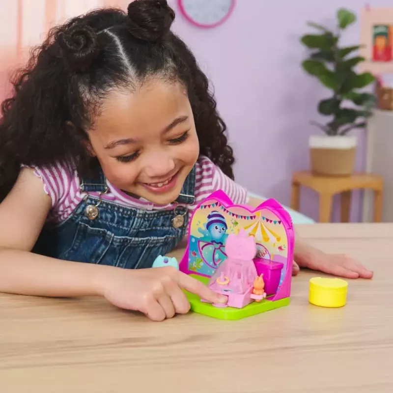 Zestaw figurek Spin Master Gabby's Dollhouse Carnival Room – kolekcjonerskie figurki do zabawy