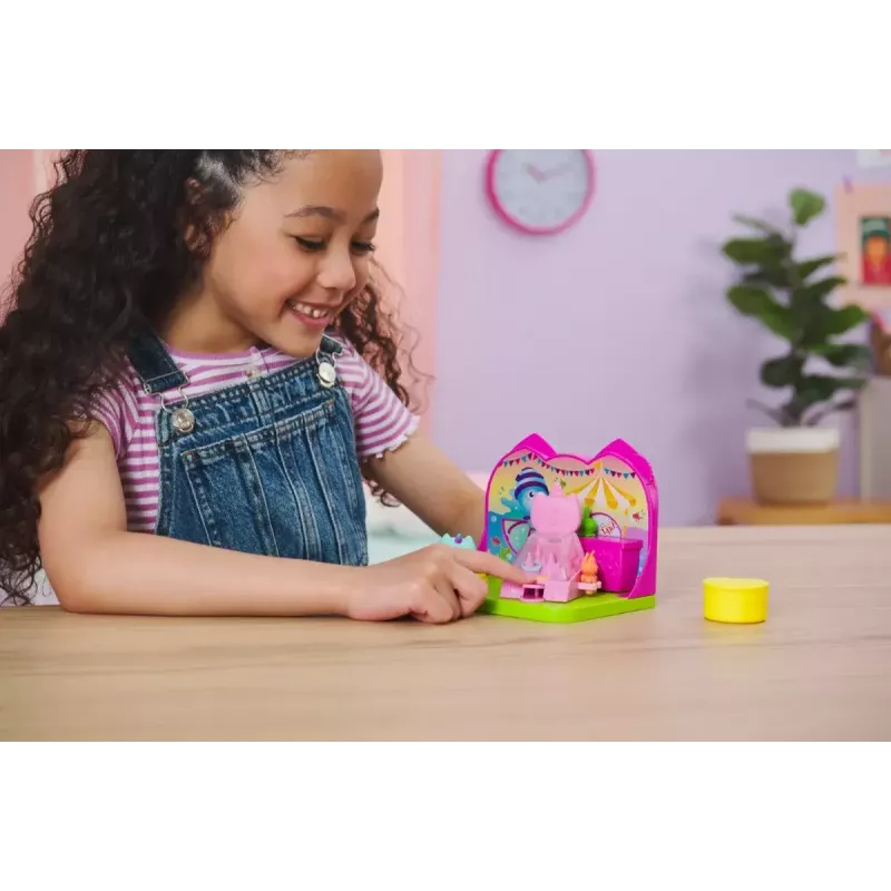 Zestaw figurek Spin Master Gabby's Dollhouse Carnival Room – kolekcjonerskie figurki do zabawy
