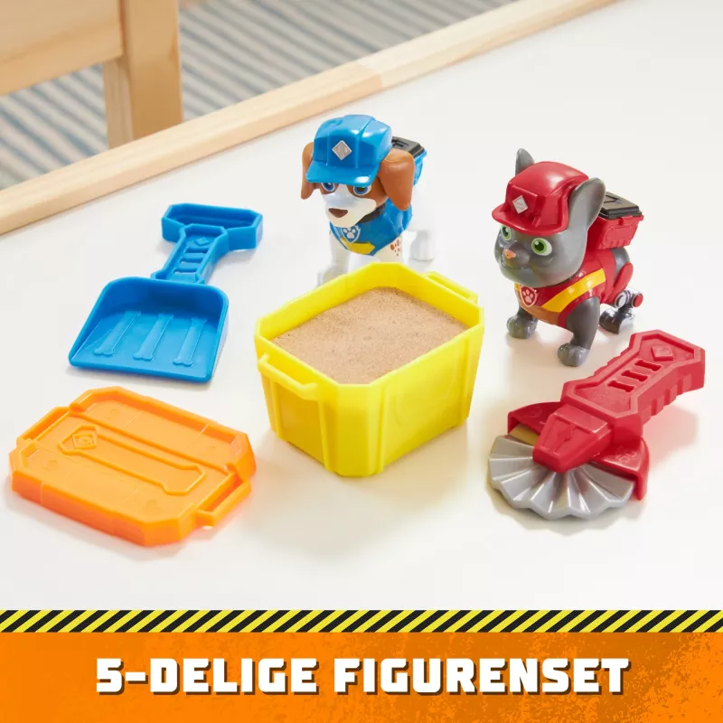 Rubble & Crew, Figurki akcji Charger i Wheeler, z piaskiem Kinetic Build-It i 2 narzędziami budowlanymi, zabawki PAW Patrol dla chłopców i dziewczynek od 3 lat