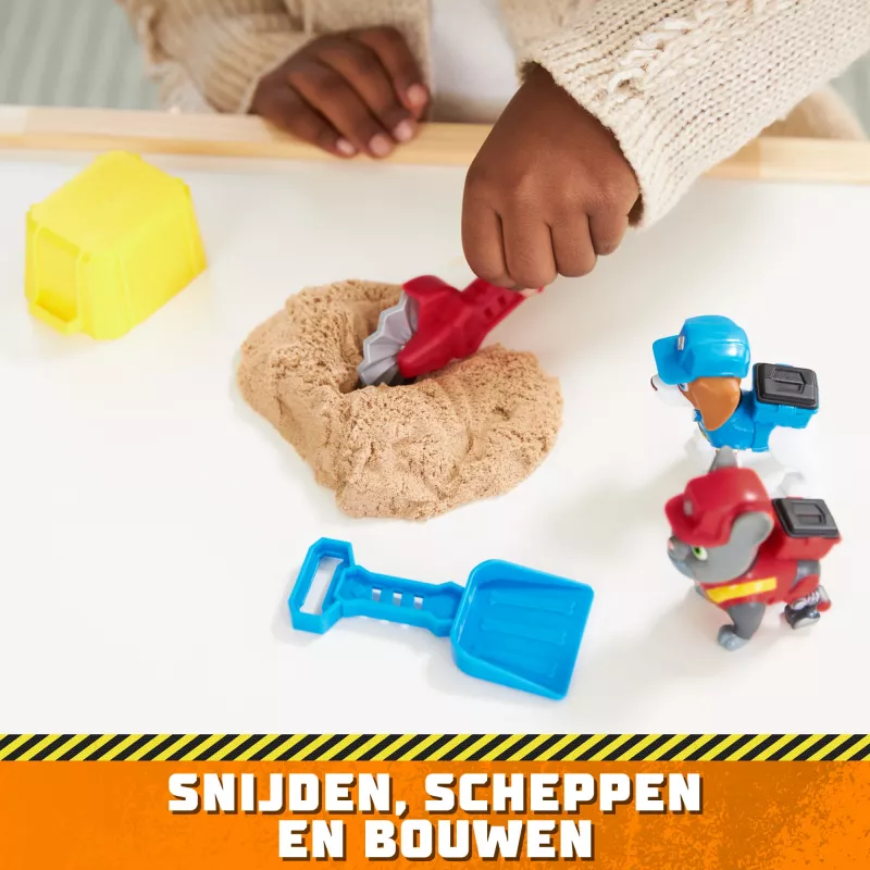 Rubble & Crew, Figurki akcji Charger i Wheeler, z piaskiem Kinetic Build-It i 2 narzędziami budowlanymi, zabawki PAW Patrol dla chłopców i dziewczynek od 3 lat