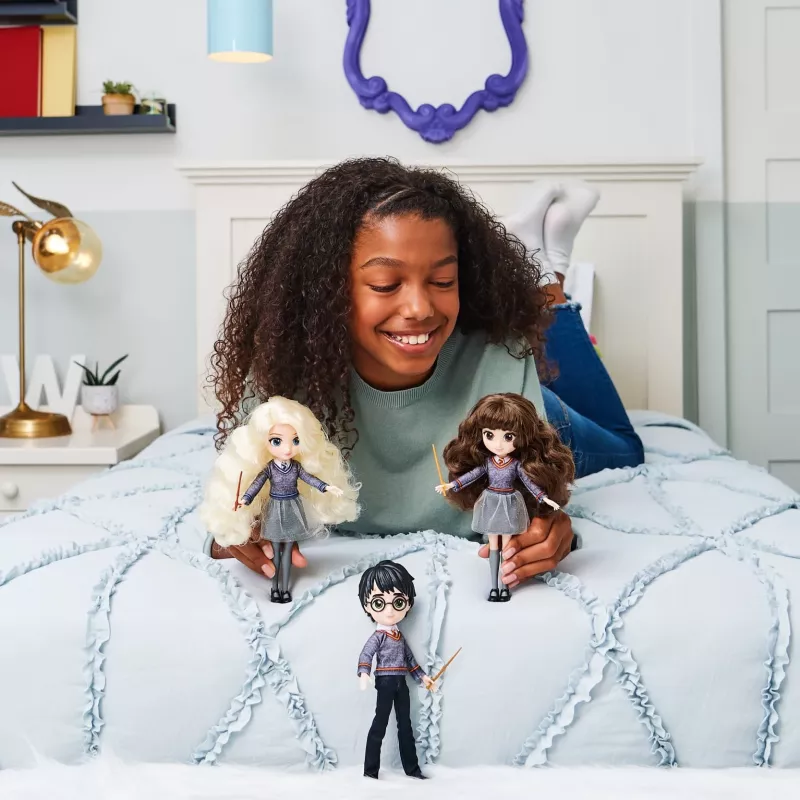 Lalka modowa Spinmaster Hermione Granger, 8 cali (203 mm), wielokolorowa, dla dzieci od 5 lat