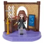 Wizarding World Harry Potter, Magical Minis Klasa Zaklęć z ekskluzywną figurką Hermiony Granger i akcesoriami, zabawki dla dzieci od 5 lat