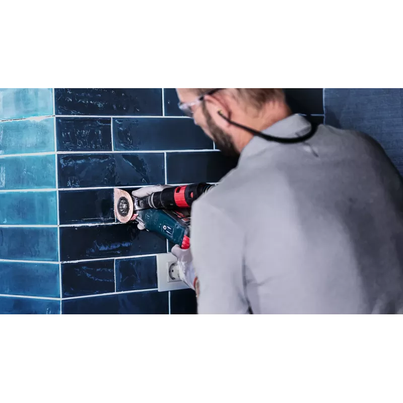 BOSCH usuwacz fug Expert AVZ 70 RT4 Grout + Abrasive, Ø 70mm, brzeszczot 10 szt., Carbide-RIFF, szerokość cięcia 2,5mm