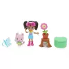 Gabby's Dollhouse, Zestaw studia artystycznego z 2 figurkami, 2 akcesoriami, przesyłką i meblem, zabawki dla dzieci od 3 lat