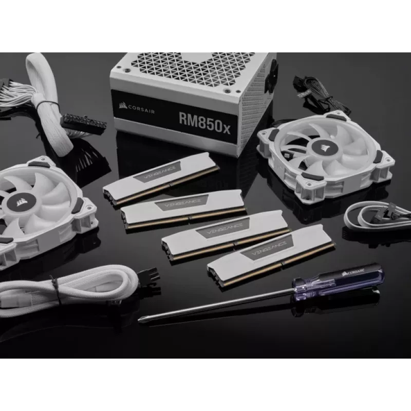 CORSAIR Memory 32GB (2x16GB) DDR5 DRAM 6400MT/s CL32 Memory Kit Vengeance - biały