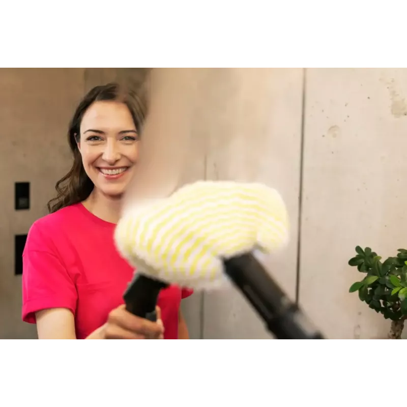 Parownica Karcher SC 4 Deluxe z 1,5-litrowym zbiornikiem na wodę i mocą 1500 W