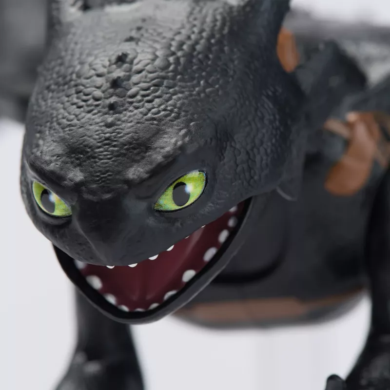 Figurka Spinmaster Ultimate Plasma Blast Toothless 25-calowe skrzydła, światła i dźwięki, wiek 4+