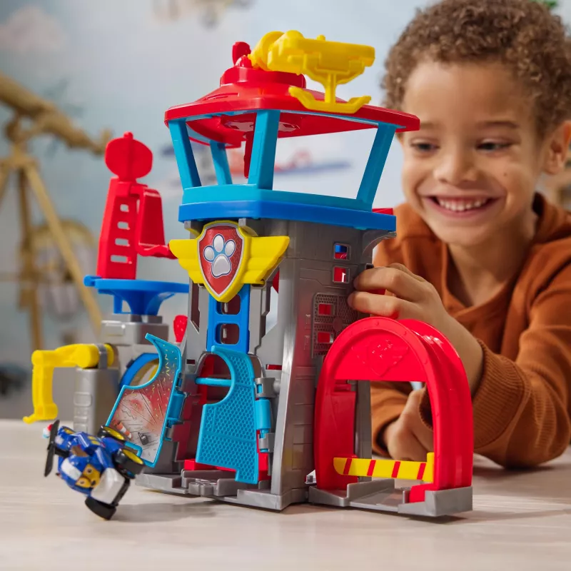 PAW Patrol: Air Rescue, zestaw Pup Squad Adventure Bay Airport, z samochodem Chase i wyrzutnią pojazdów, zabawki dla chłopców i dziewczynek od 3 lat