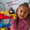 PAW Patrol: Air Rescue, zestaw Pup Squad Adventure Bay Airport, z samochodem Chase i wyrzutnią pojazdów, zabawki dla chłopców i dziewczynek od 3 lat