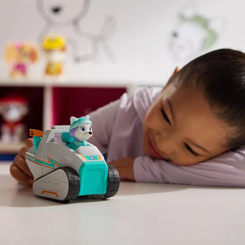 Pojazd Spinmaster PAW Patrol Pług Śnieżny Everest — plastikowy, dla dzieci od 3 lat, turkusowo-biały