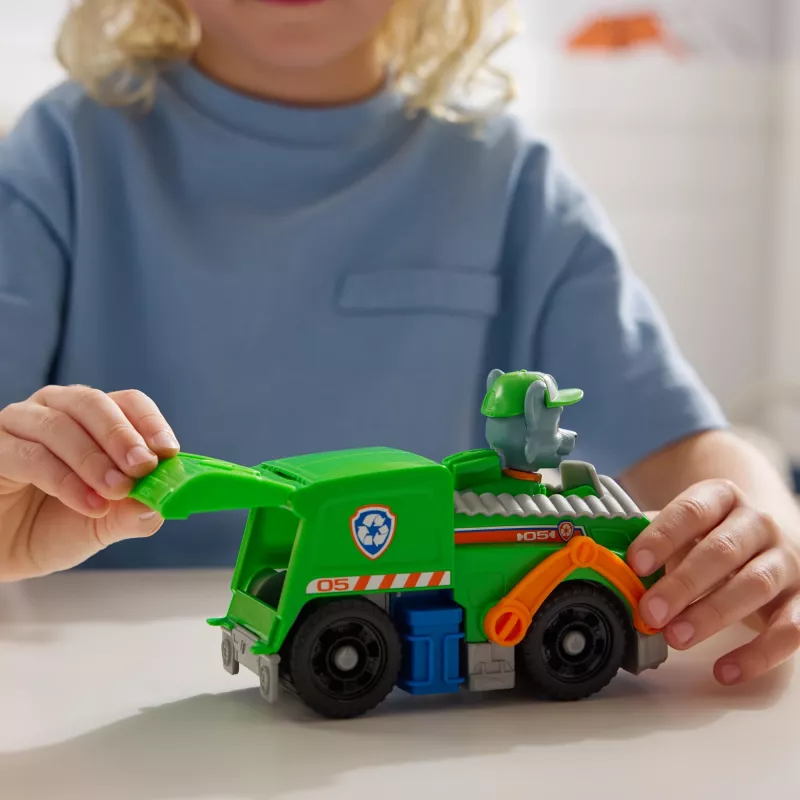 PAW Patrol, Ciężarówka recyklingowa Rocky’ego, pojazd-zabawka z kolekcjonerską figurką akcji, zabawki przyjazne środowisku, dla chłopców i dziewczynek od 3 lat