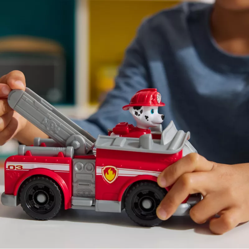 PAW Patrol , Marshall’s Firetruck, Pojazd zabawkowy z kolekcjonerską figurką, zabawki przyjazne środowisku dla chłopców i dziewczynek od 3 lat