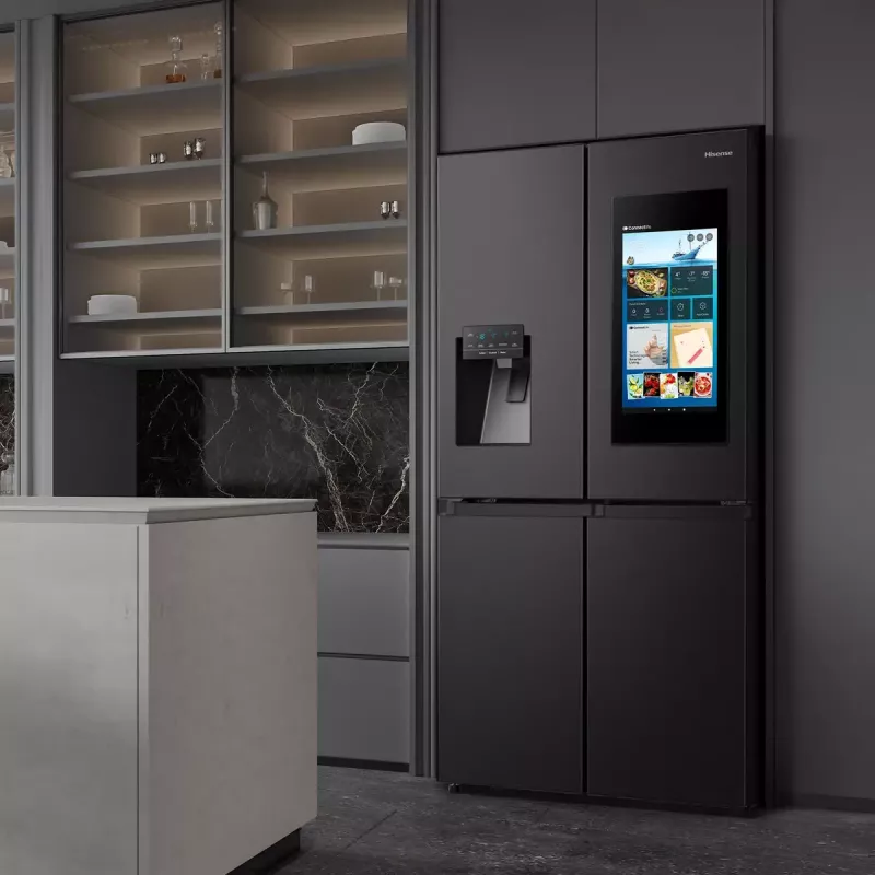 Lodówka wielodrzwiowa Hisense RQ760N4IFE – wolnostojąca, pojemność całkowita 577 L, czarna